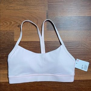 NWT Lululemon flow y nulu bra